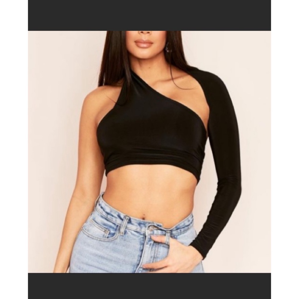 Elegant One-Shoulder Black Crop Top